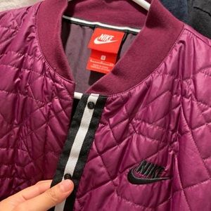 Nike Puffer Bomber jacket size SMALL